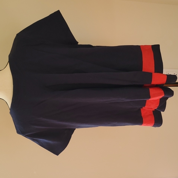 1901 Navy Short Sleeve T-shirt with a Grograin Red Stripe at the hem - Picture 2 of 7